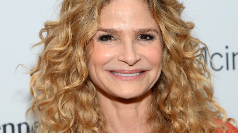 http://img2.looper.com/img/gallery/celebrities-with-weird-phobias/kyra-sedgwick-talking-food.jpg