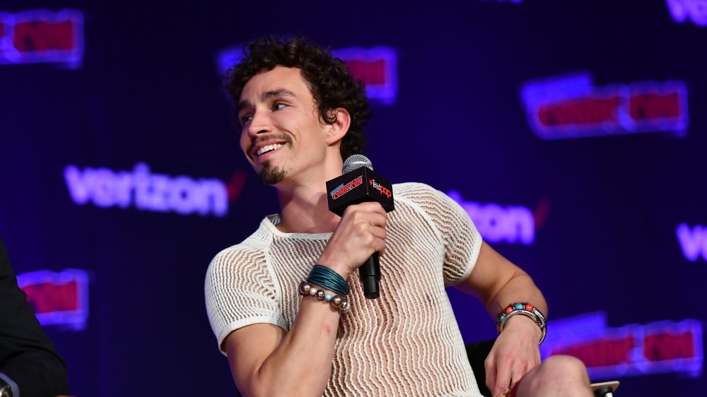Robert Sheehan