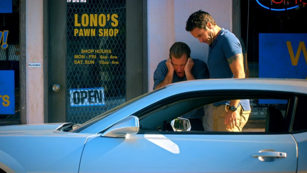 McGarrett and Danny take shelter on Hawaii Five-0