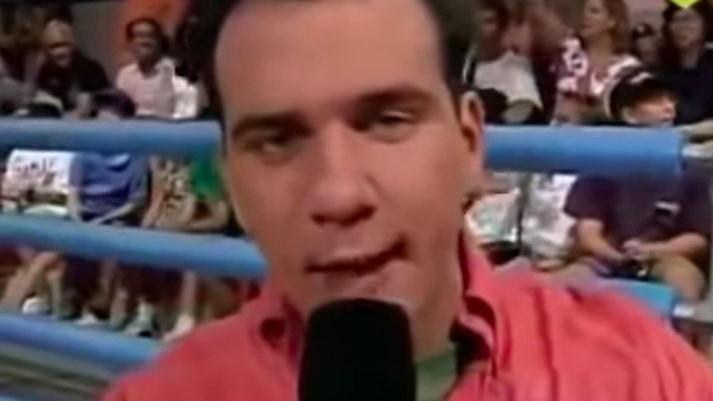 Mike O'Malley microphone