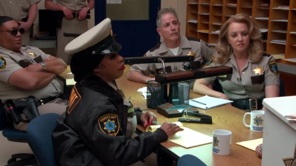 3 ways the reno 911 revival is the same and 3 changes 3 ways the reno 911 revival is the