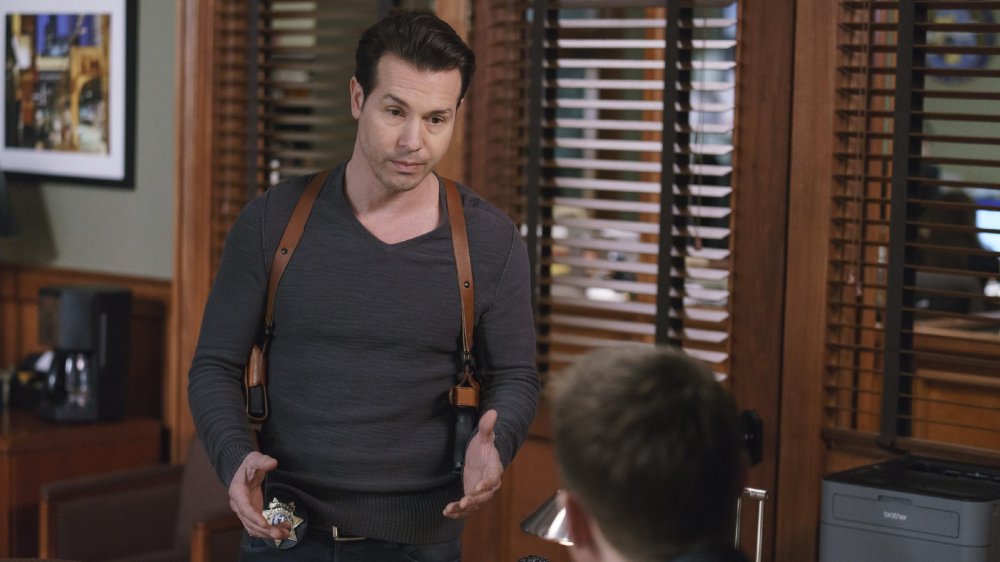 Films Et Séries Tv Avec Jon Seda The reason Jon Seda left Chicago P.D. after season 6