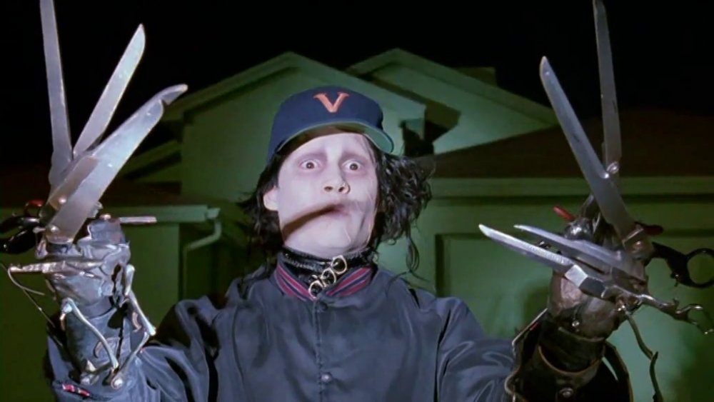 Things Only Adults Notice In Edward Scissorhands